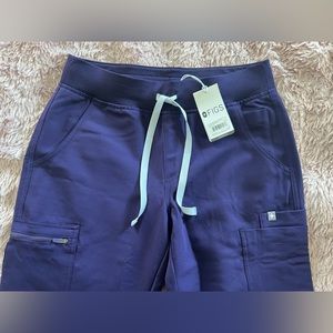 Brand new purple jam Figs straight leg scrub pant